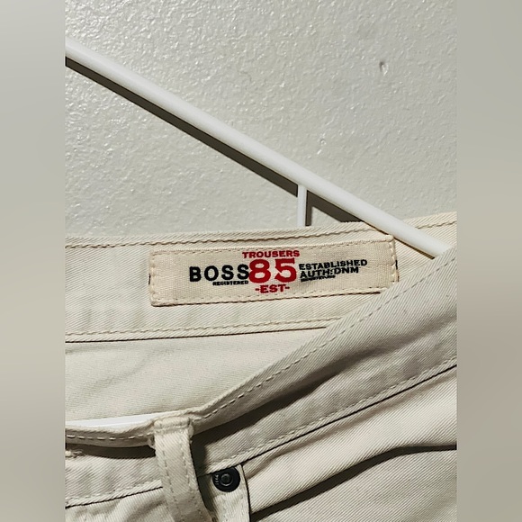 Denim - Women trouser pants. High rise jeans. Nice quality and very stretchy